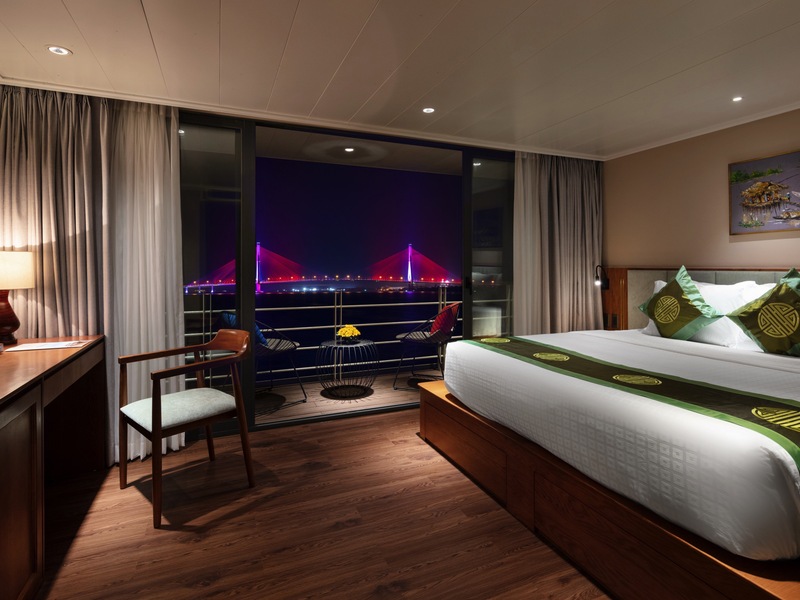 Deluxe Staterooms (Panorama Deck)